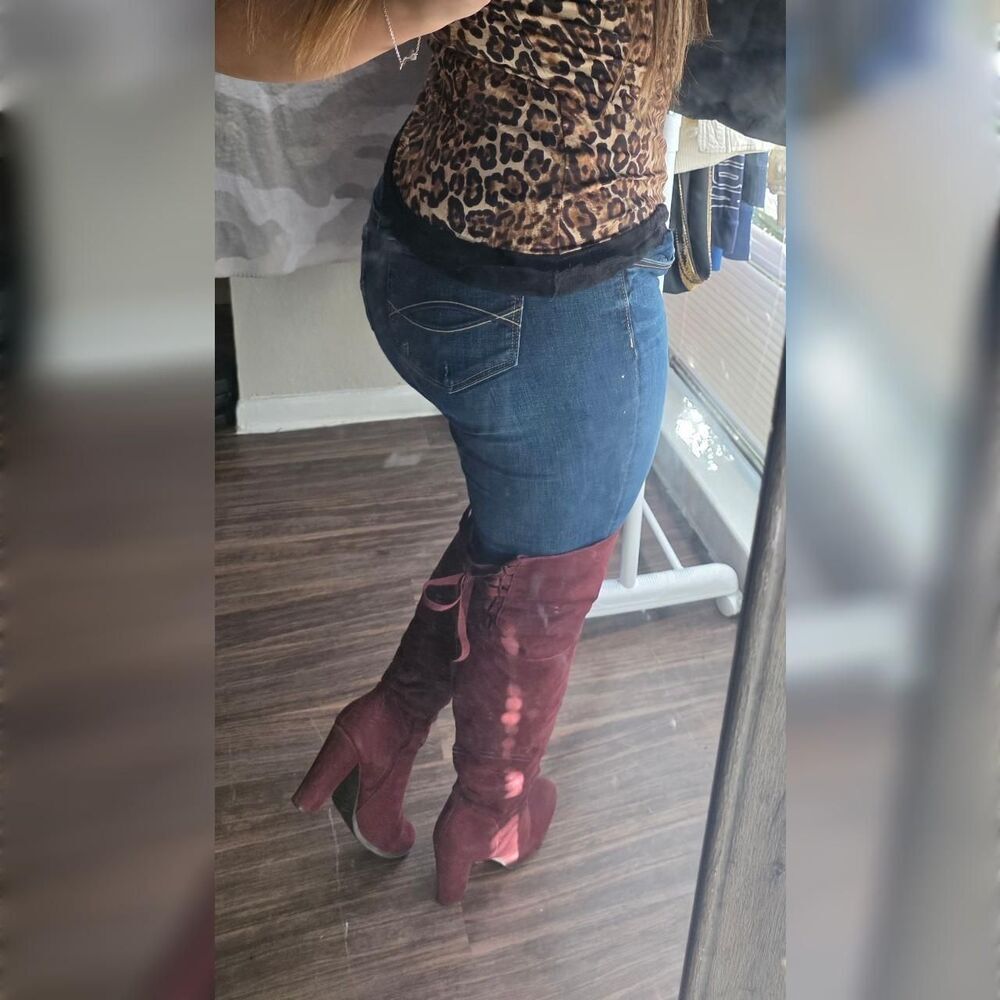 Shoedazzle Maelynn Over the Knee Boots Sexy Whimsigoth Burgundy 8.5 Women's
